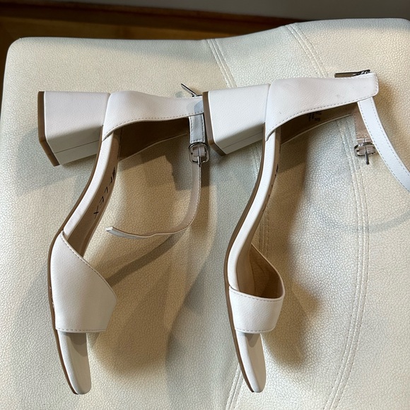 LifeStride Heel Size 8.5 - Picture 3 of 6